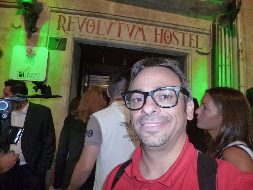 Alfonso-V-magia-Coca-Cola--Revolutum-Hostel-Salamanca-30-08-2013-30
